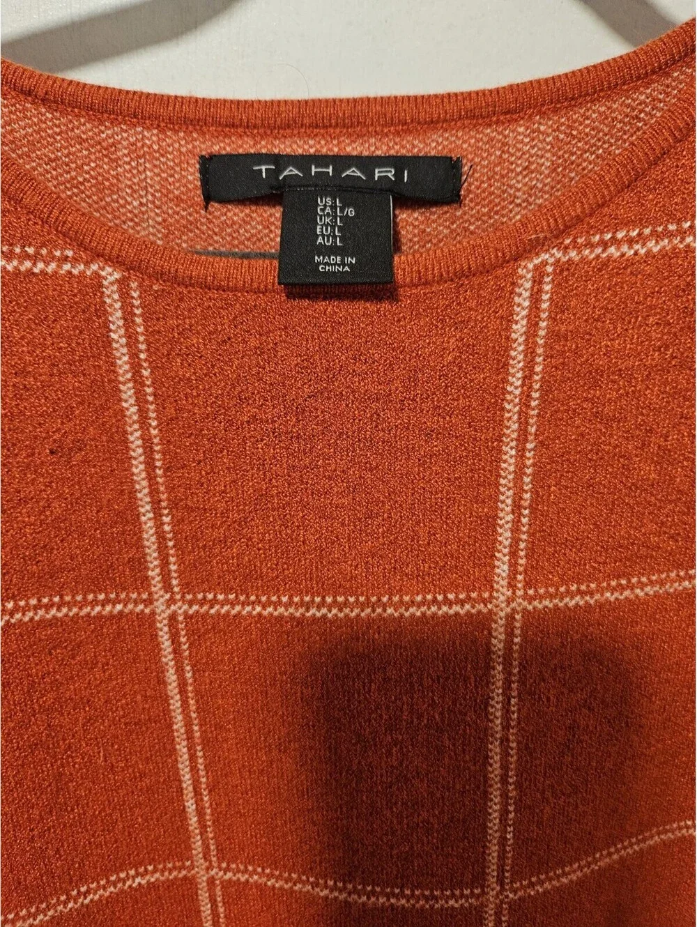 Tahari measurements approximately
